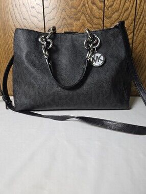 Michael Kors Cynthia Signature Medium Satchel